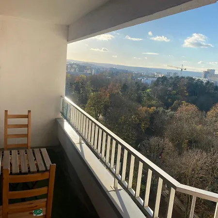 Close To Arena La Defense Paris Nanterre