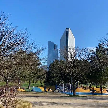 Close To Arena La Defense Paris Homestay Nanterre