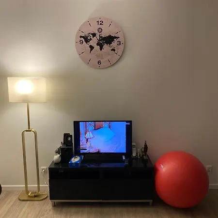 Close To Arena La Defense Paris *