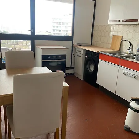 Close To Arena La Defense Paris *